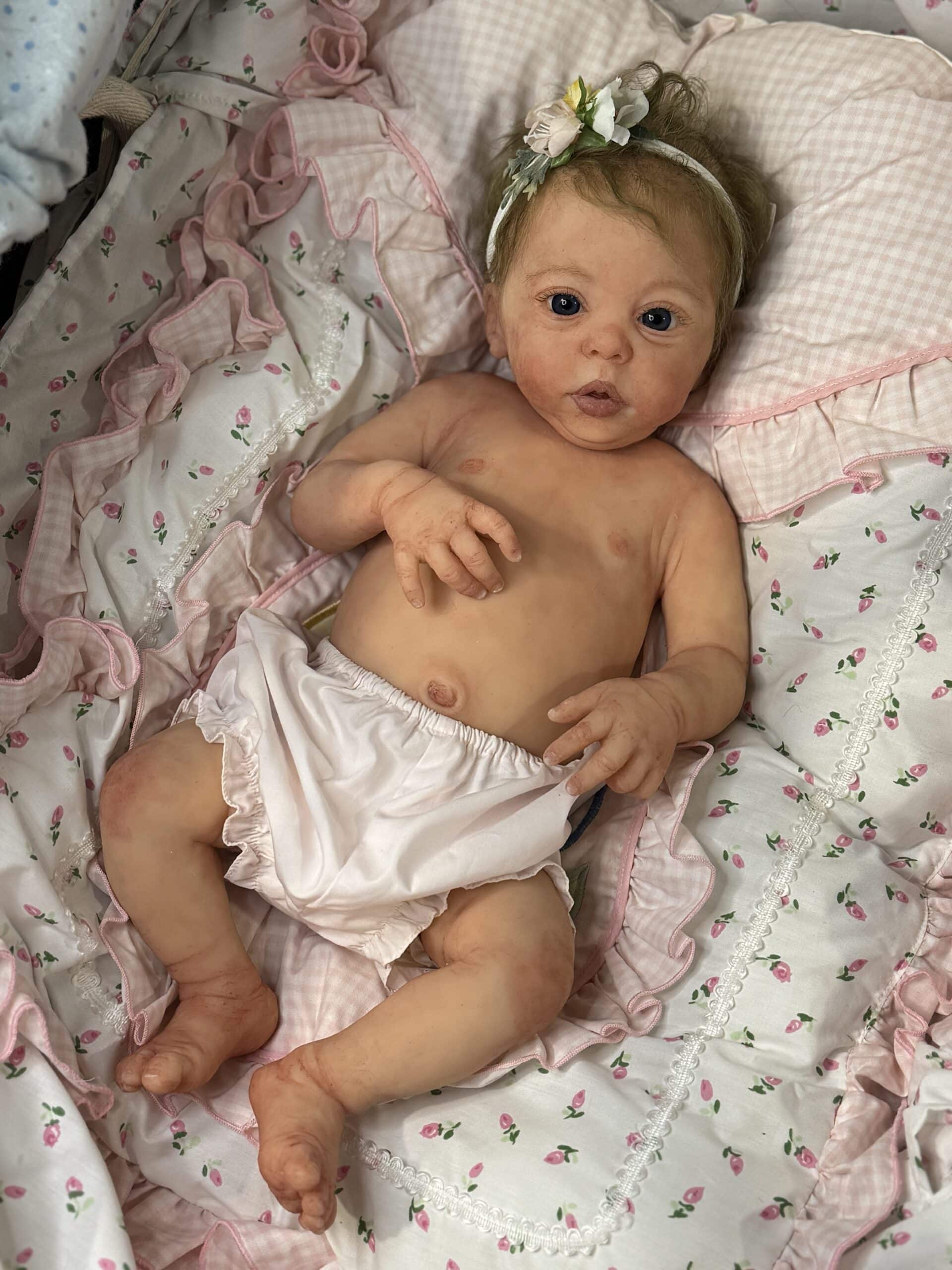 Full Body Silicone Willow Hannah Awake #8/20(2013)