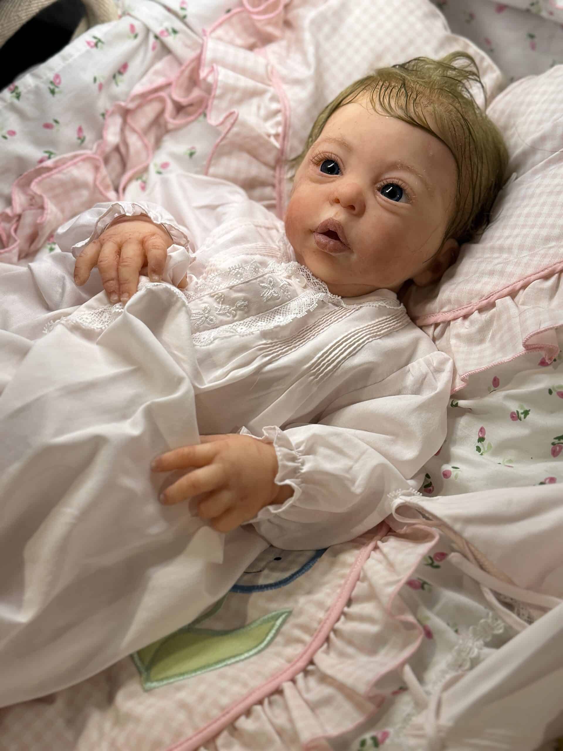 Full Body Silicone Willow Hannah Awake #8/20(2013)